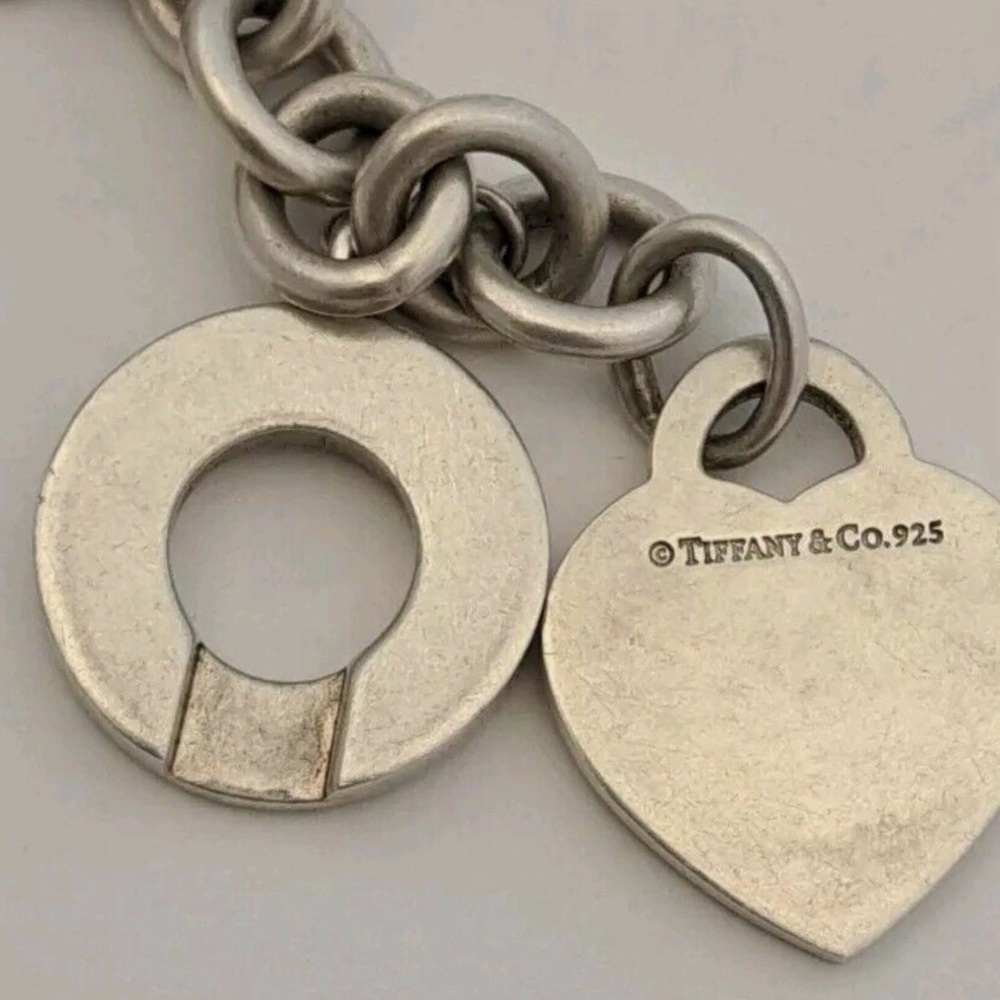Tiffany & co authentic necklace.